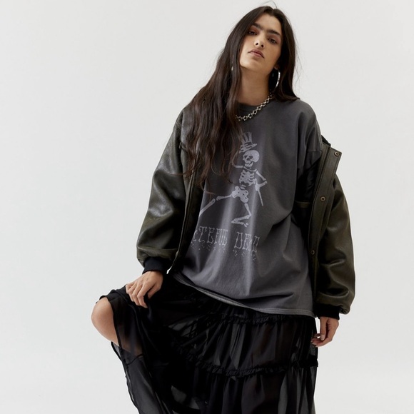 urban outfitters tee - Picture 1 of 7